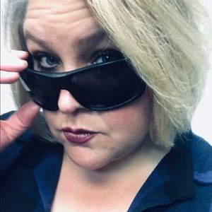 Meet your Posher, Dana